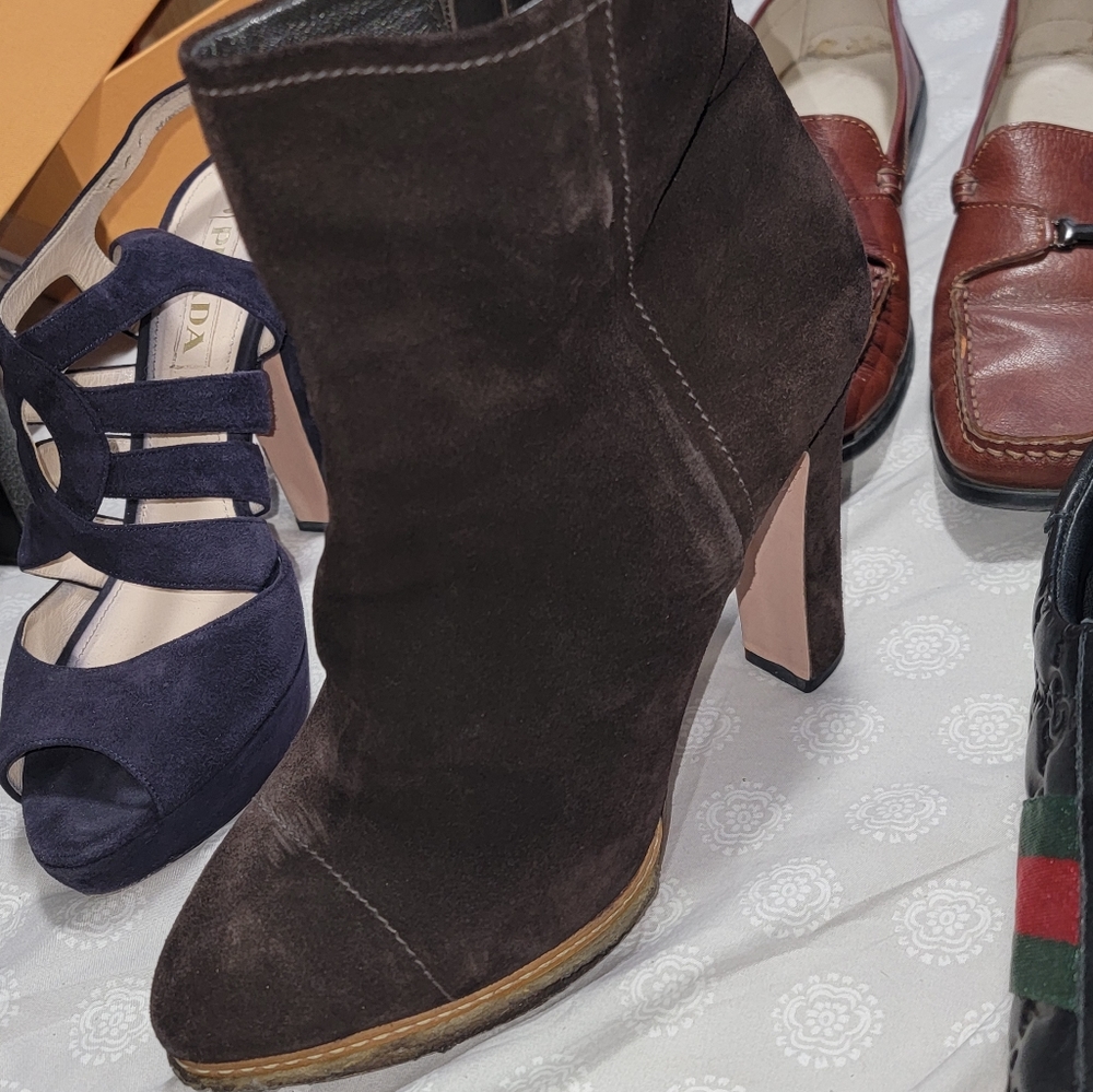 Boots - Picture 4 of 4